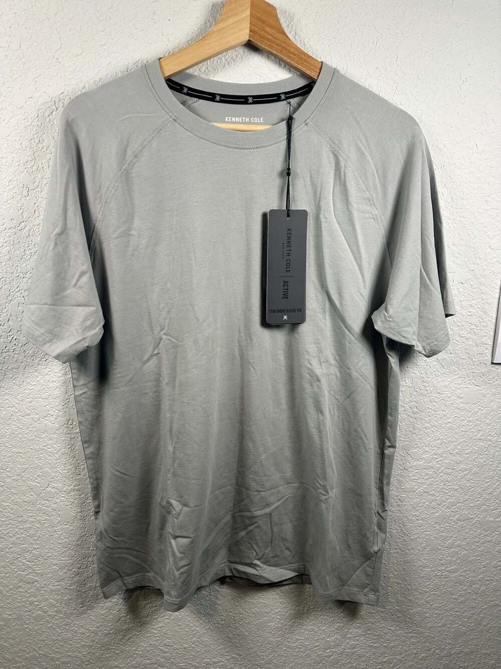 Kenneth Cole Active Tech Short Sleeve Tee Size L Gray